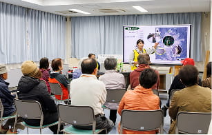 生き物の展示・解説